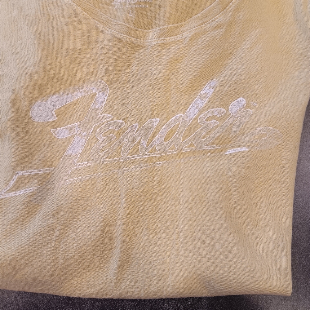 Fender Women's Yellow T-Shirt Guitar Rock and Roll szL - Picture 4 of 5